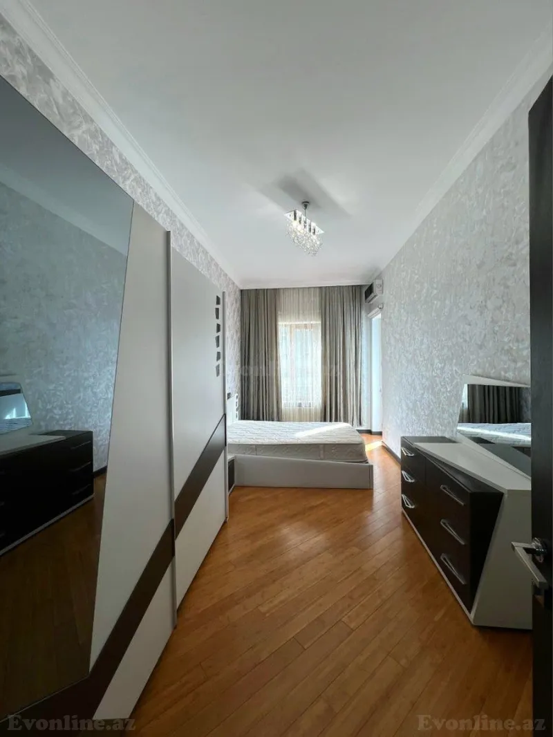Satılır 2 otaqlı Mənzil Yeni tikili 78 m² 8 Noyabr m. - şəkil 9