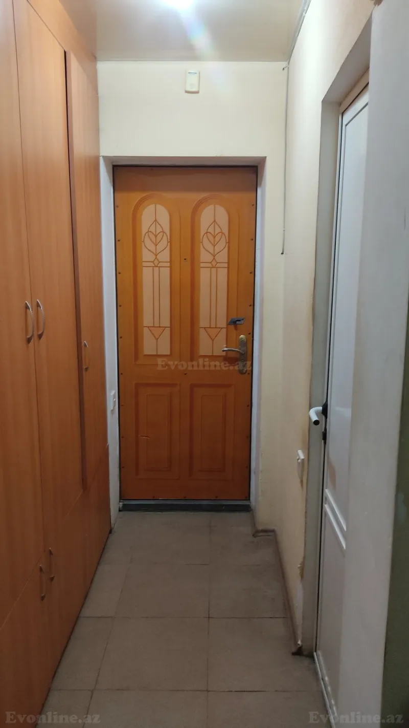 Kirayə verilir 1 otaqlı Mənzil Köhnə tikili 32 m² 8-ci kilometr