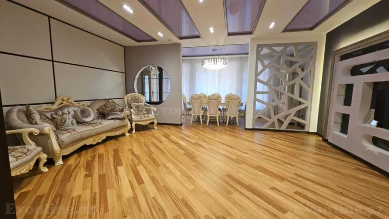 Satılır 3 otaqlı Mənzil Yeni tikili 200 m² 28 May m. - şəkil 2