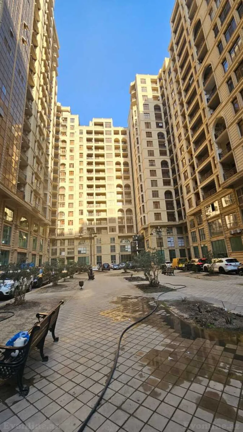 Satılır 3 otaqlı Mənzil Yeni tikili 200 m² 28 May m. - şəkil 20