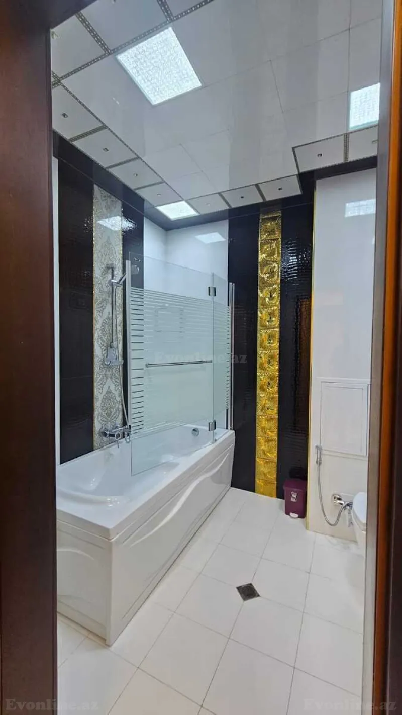 Satılır 3 otaqlı Mənzil Yeni tikili 200 m² 28 May m. - şəkil 26