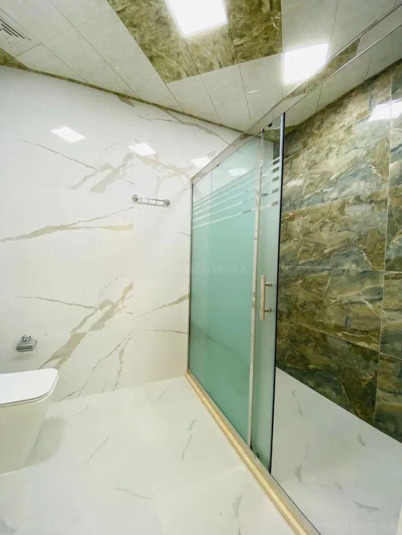 Satılır 2 otaqlı Mənzil Yeni tikili 100 m² 8 Noyabr m. - şəkil 4