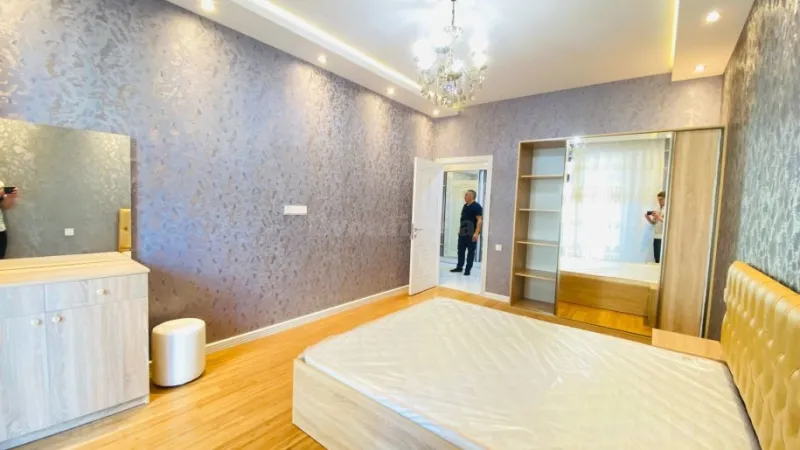 Satılır 2 otaqlı Mənzil Yeni tikili 100 m² 8 Noyabr m. - şəkil 10