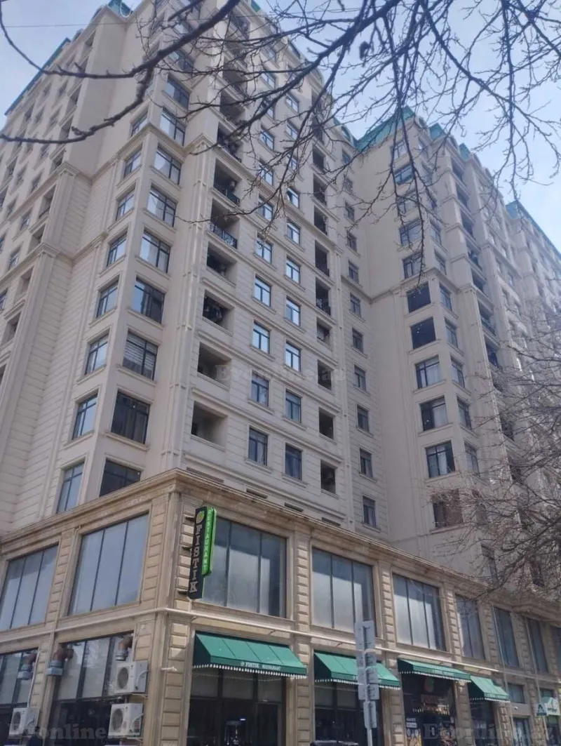 Satılır 4 otaqlı Mənzil Yeni tikili 176 m² Nərimanov r. - şəkil 7