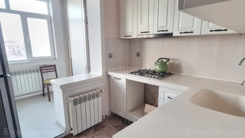 Satılır 3 otaqlı Mənzil Köhnə tikili 90 m² Gənclik m. - şəkil 3