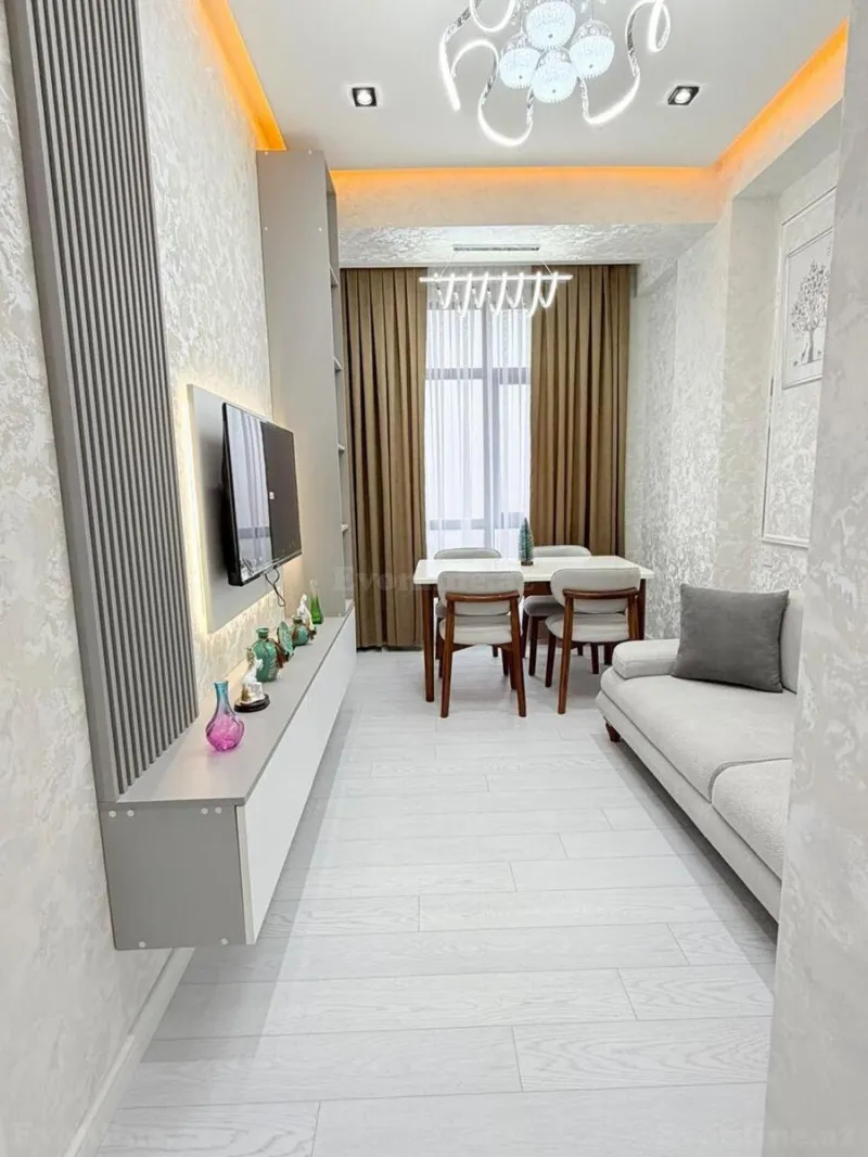 Kirayə verilir 2 otaqlı Mənzil Yeni tikili 45 m² Qara Qarayev m.