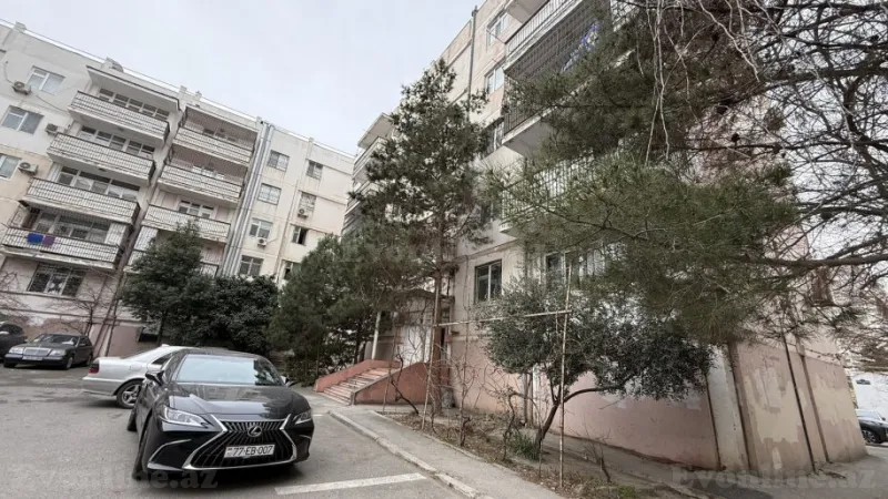 Satılır 1 otaqlı Mənzil Köhnə tikili 45 m² Xətai m. - şəkil 2