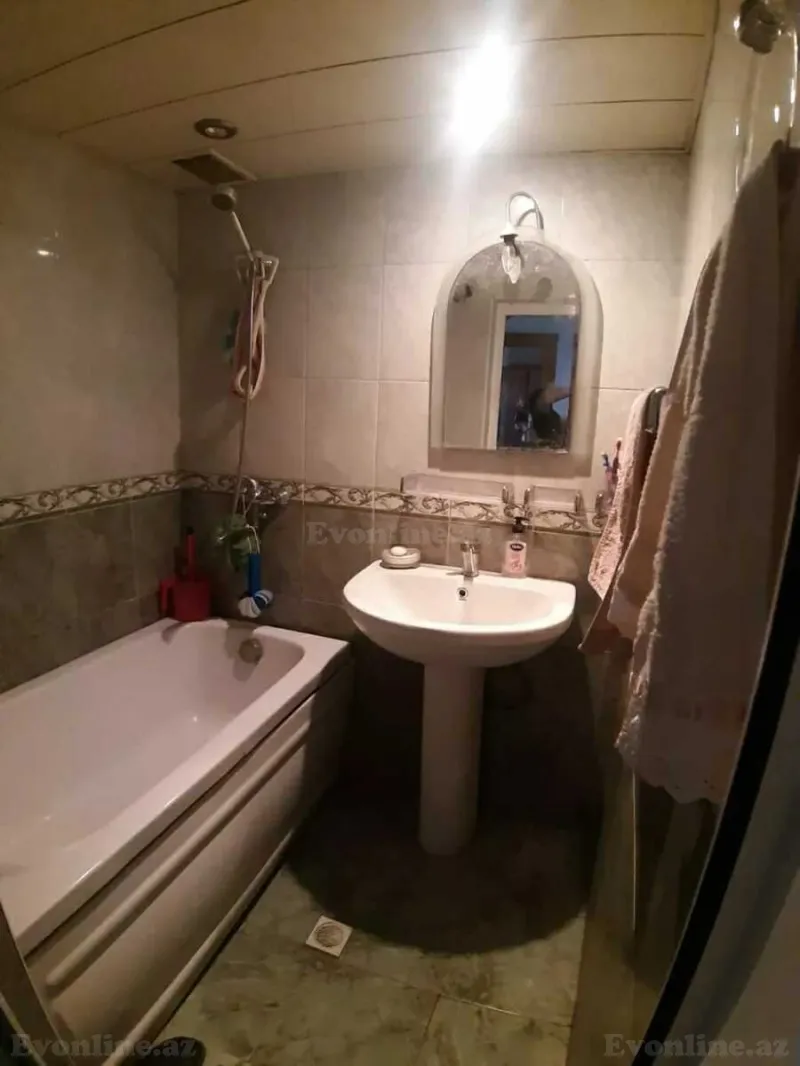 Satılır 4 otaqlı Mənzil Köhnə tikili 110 m² Elmlər Akademiyası m. - şəkil 10