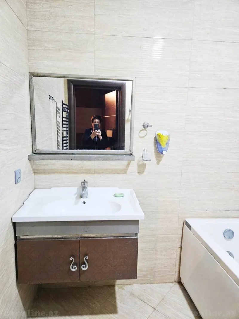 Kirayə verilir 3 otaqlı Mənzil Yeni tikili 95 m² 8-ci mikrorayon - şəkil 9