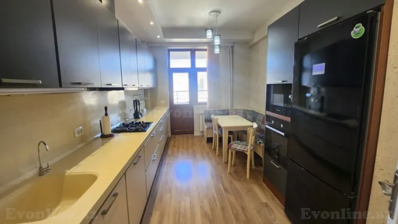 Kirayə verilir 3 otaqlı Mənzil Yeni tikili 160 m² Xətai m. - şəkil 9