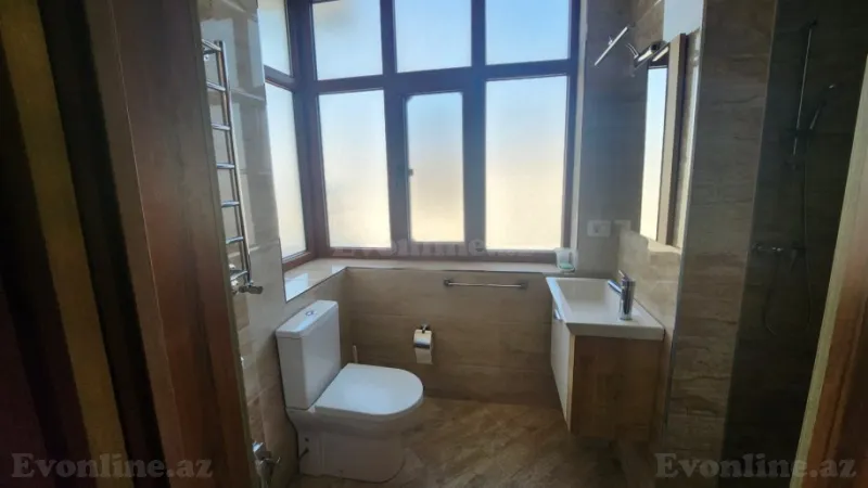 Kirayə verilir 3 otaqlı Mənzil Yeni tikili 160 m² Xətai m. - şəkil 12