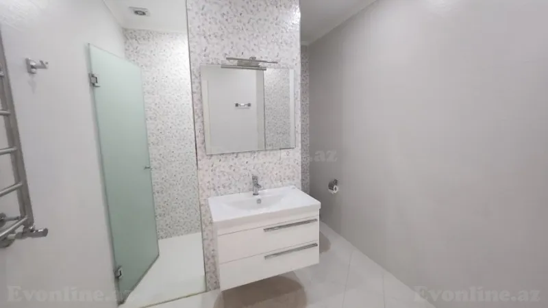 Kirayə verilir 3 otaqlı Mənzil Yeni tikili 160 m² Xətai m. - şəkil 14