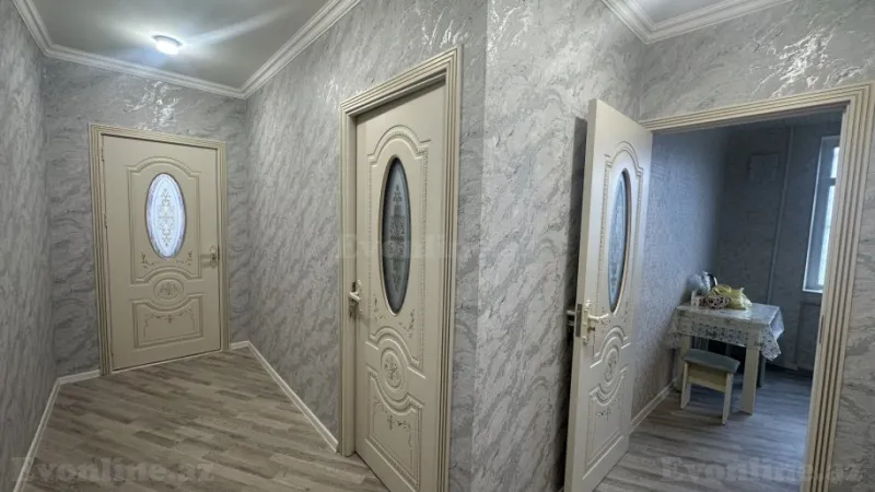 Satılır 2 otaqlı Mənzil Köhnə tikili 60 m² Suraxanı r. - şəkil 5