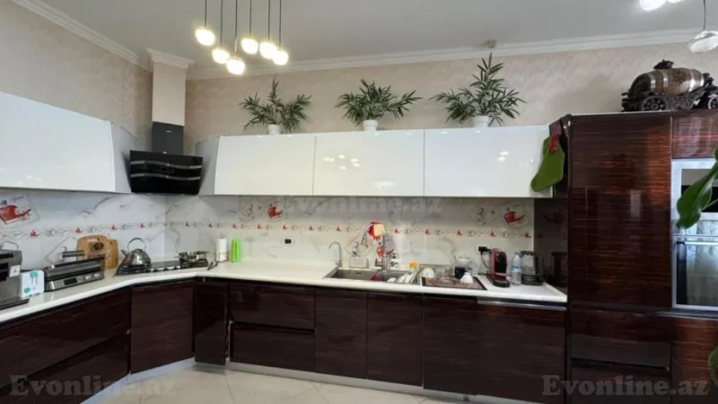 Satılır 7 otaqlı Mənzil Yeni tikili 370 m² Nizami m. - şəkil 8