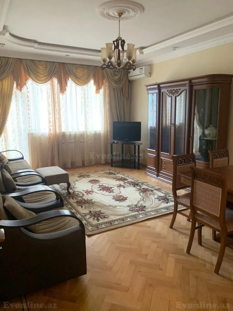 Kirayə verilir 2 otaqlı Mənzil Yeni tikili 90 m² 8 Noyabr m.