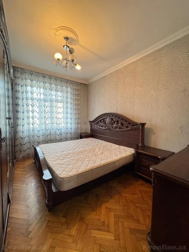 Kirayə verilir 3 otaqlı Mənzil Köhnə tikili 80 m² Həzi Aslanov m.