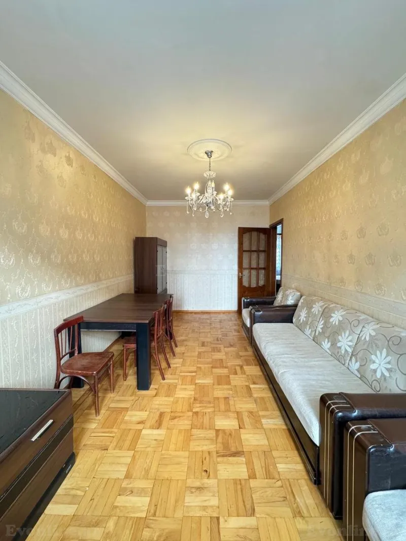 Kirayə verilir 3 otaqlı Mənzil Köhnə tikili 80 m² Həzi Aslanov m. - şəkil 2