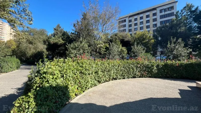 Satılır 2 otaqlı Mənzil Köhnə tikili 50 m² Gənclik m. - şəkil 11