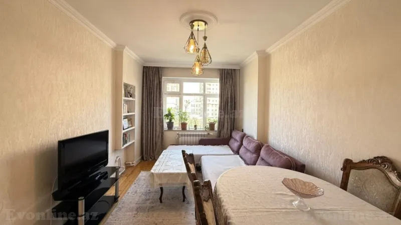 Satılır 3 otaqlı Mənzil Köhnə tikili 85 m² Suraxanı r.