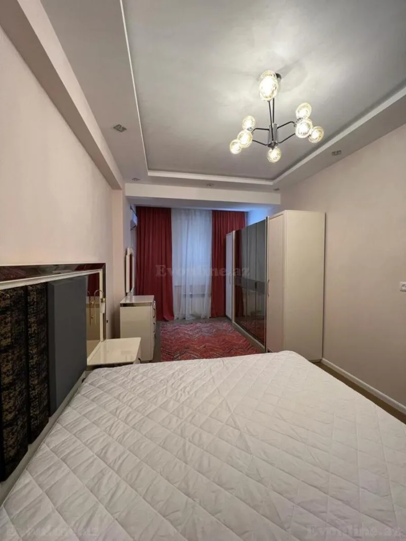 Kirayə verilir 3 otaqlı Mənzil Yeni tikili 135 m² İnşaatçılar m. - şəkil 11