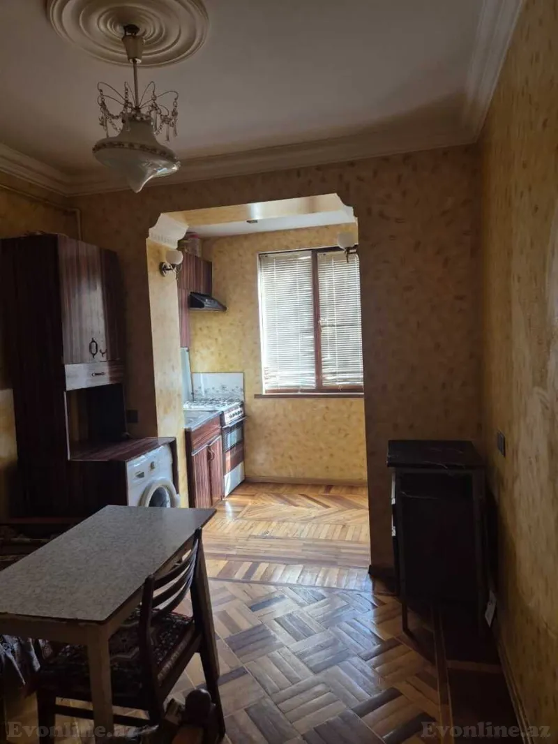 Satılır 2 otaqlı Mənzil Köhnə tikili 60 m² 4-cü mikrorayon - şəkil 5