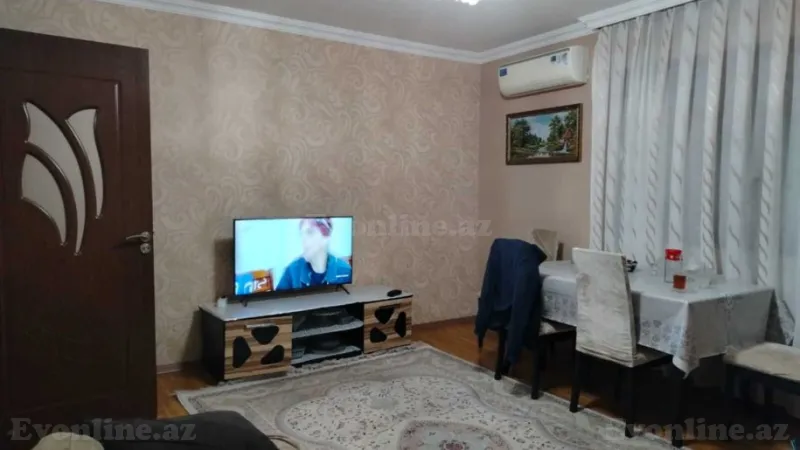 Satılır 5 otaqlı Mənzil Köhnə tikili 110 m² Lökbatan