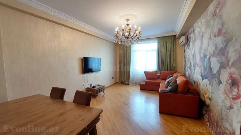 Satılır 4 otaqlı Mənzil Yeni tikili 150 m² 9-cu mikrorayon