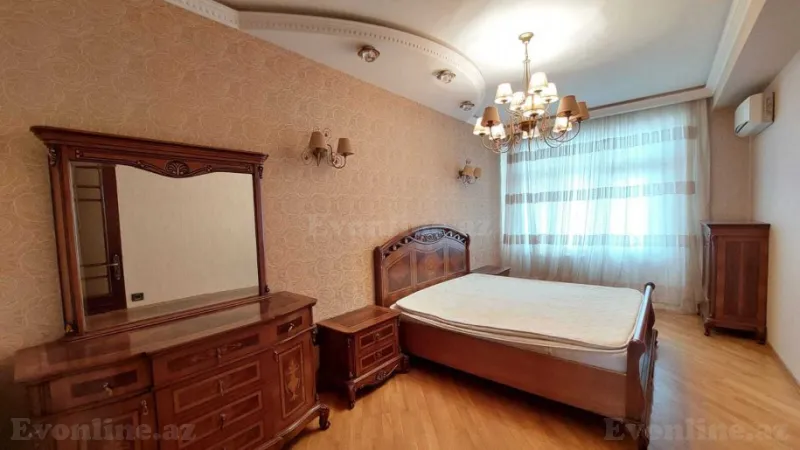 Satılır 4 otaqlı Mənzil Yeni tikili 150 m² 9-cu mikrorayon - şəkil 6