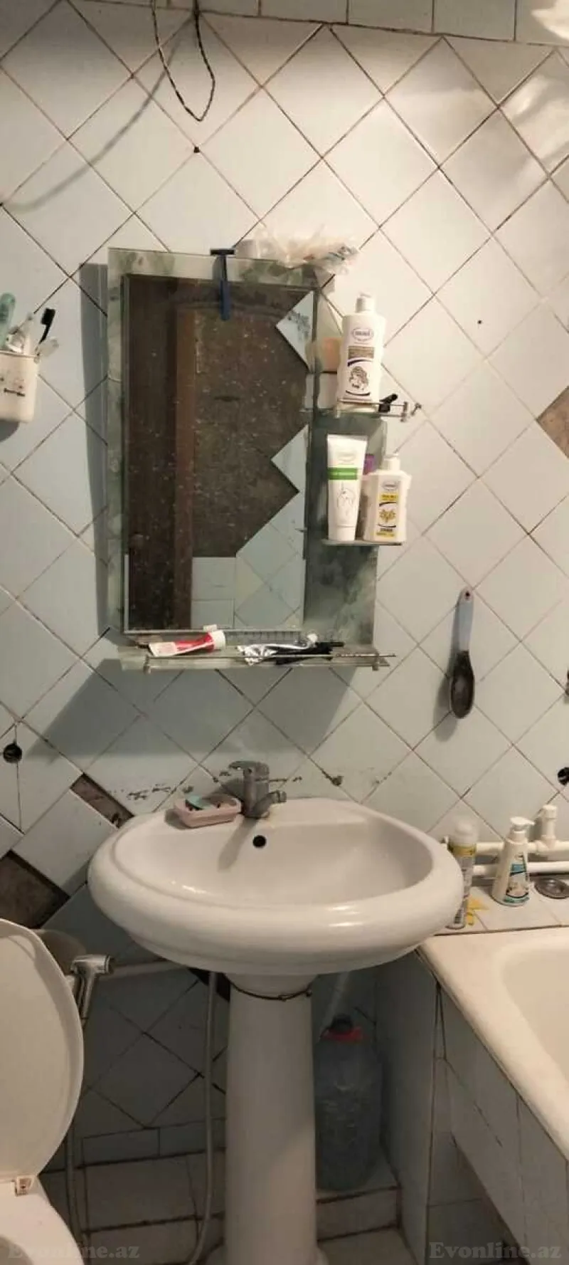 Satılır 3 otaqlı Mənzil Köhnə tikili 70 m² Yasamal - şəkil 4