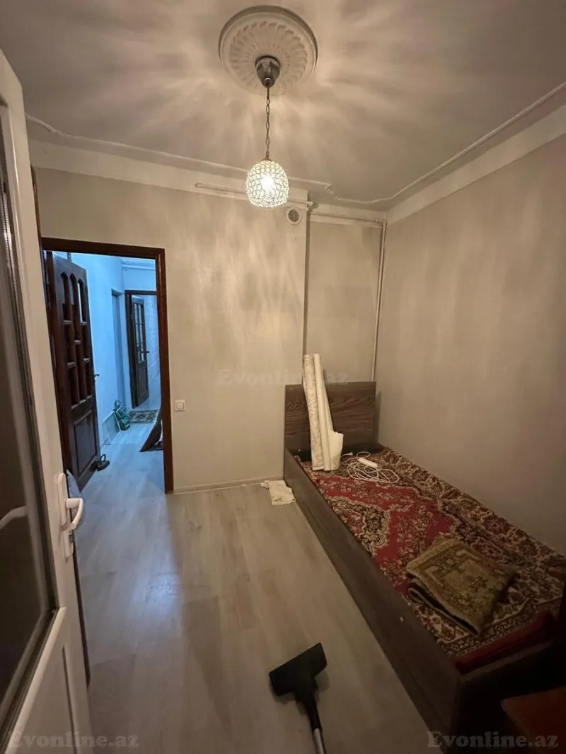 Satılır 2 otaqlı Mənzil Köhnə tikili 45 m² Suraxanı r. - şəkil 4