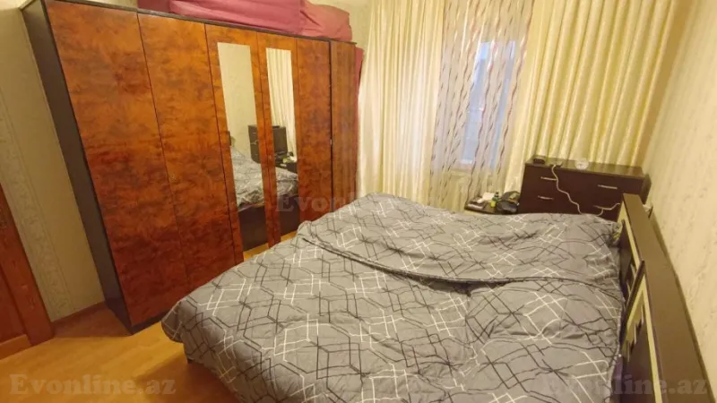 Satılır 4 otaqlı Mənzil Köhnə tikili 110 m² Yeni Yasamal - şəkil 13