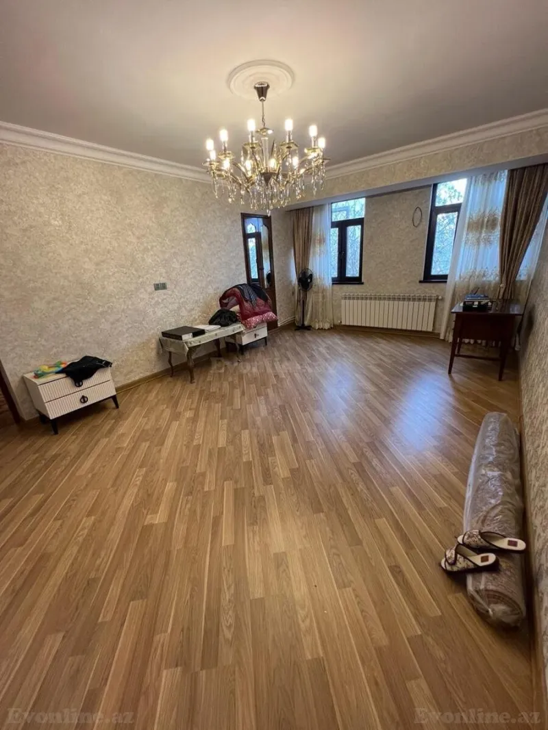 Satılır 4 otaqlı Mənzil Köhnə tikili 135 m² 7-ci mikrorayon - şəkil 2