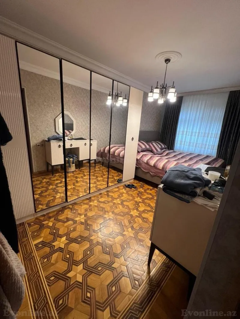 Satılır 4 otaqlı Mənzil Köhnə tikili 135 m² 7-ci mikrorayon - şəkil 3