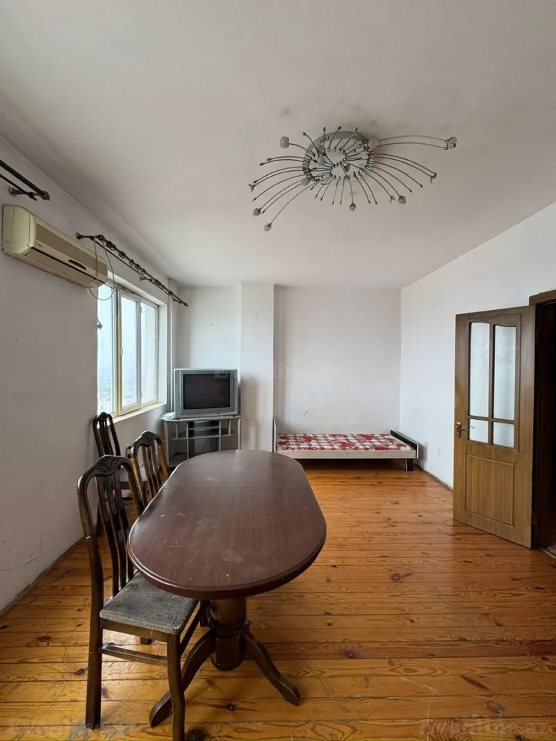 Satılır 2 otaqlı Mənzil Yeni tikili 81 m² Xalqlar Dostluğu m. - şəkil 3