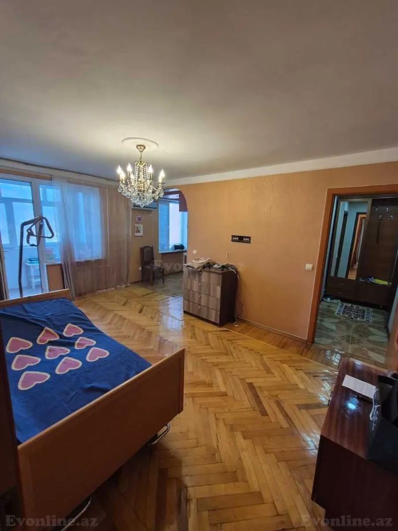 Satılır 2 otaqlı Mənzil Köhnə tikili 55 m² 8-ci kilometr