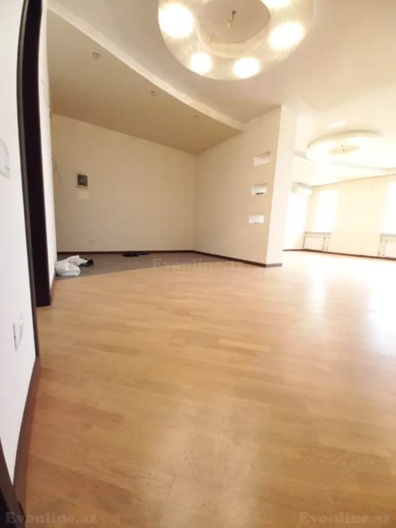 Satılır 3 otaqlı Mənzil Yeni tikili 135 m² Elmlər Akademiyası m. - şəkil 8