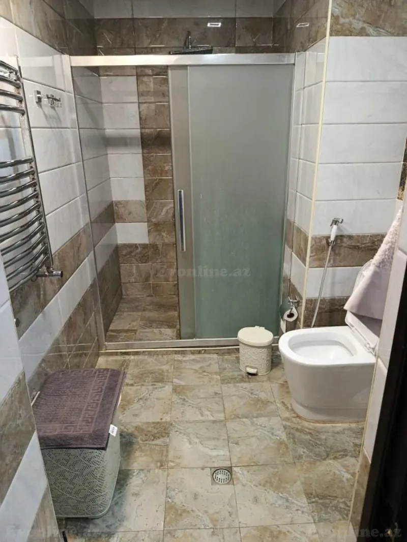 Satılır 3 otaqlı Mənzil Yeni tikili 135 m² Bakmil m. - şəkil 5