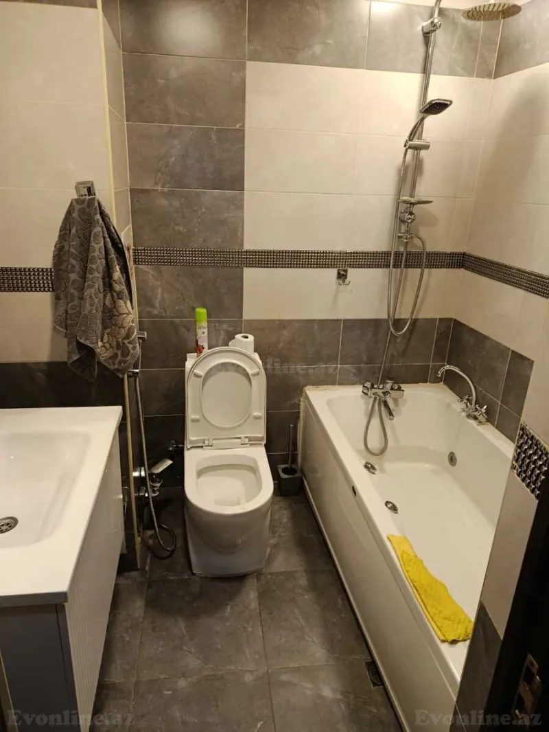 Satılır 3 otaqlı Mənzil Yeni tikili 135 m² Bakmil m. - şəkil 6