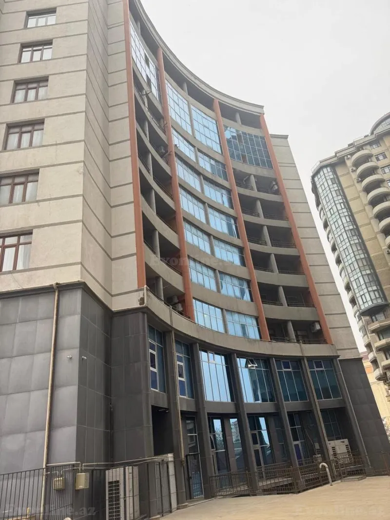 Satılır 3 otaqlı Mənzil Yeni tikili 169.8 m² Nizami m.
