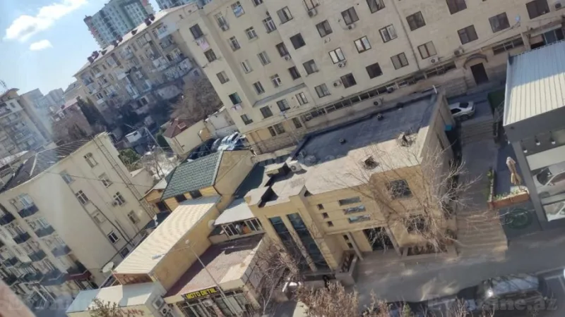 Satılır 2 otaqlı Mənzil Köhnə tikili 65 m² Yasamal - şəkil 4