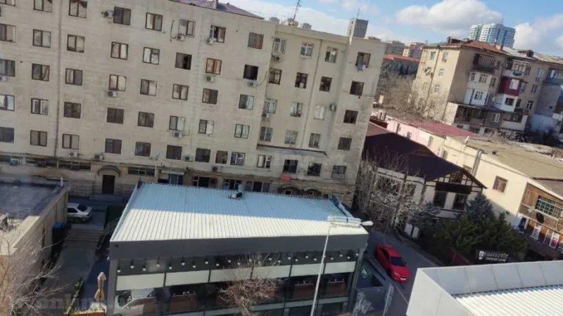 Satılır 2 otaqlı Mənzil Köhnə tikili 65 m² Yasamal - şəkil 14