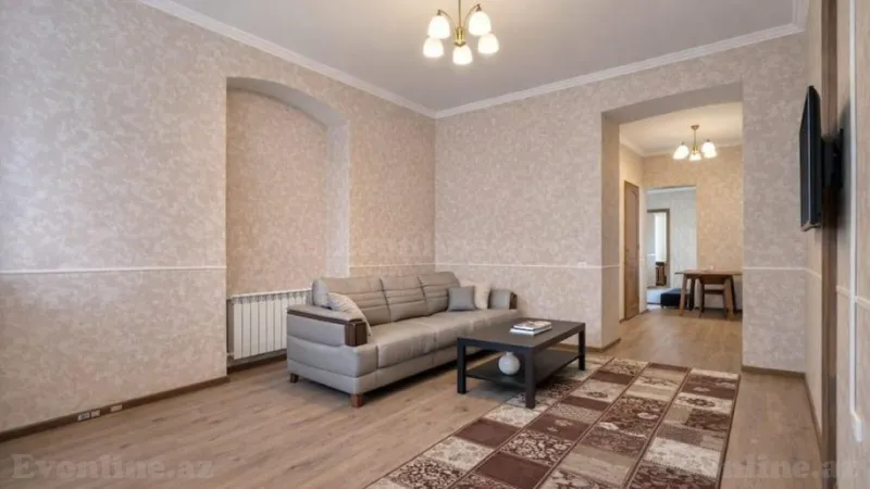 Kirayə verilir 2 otaqlı Mənzil Köhnə tikili 60 m² Nizami m.