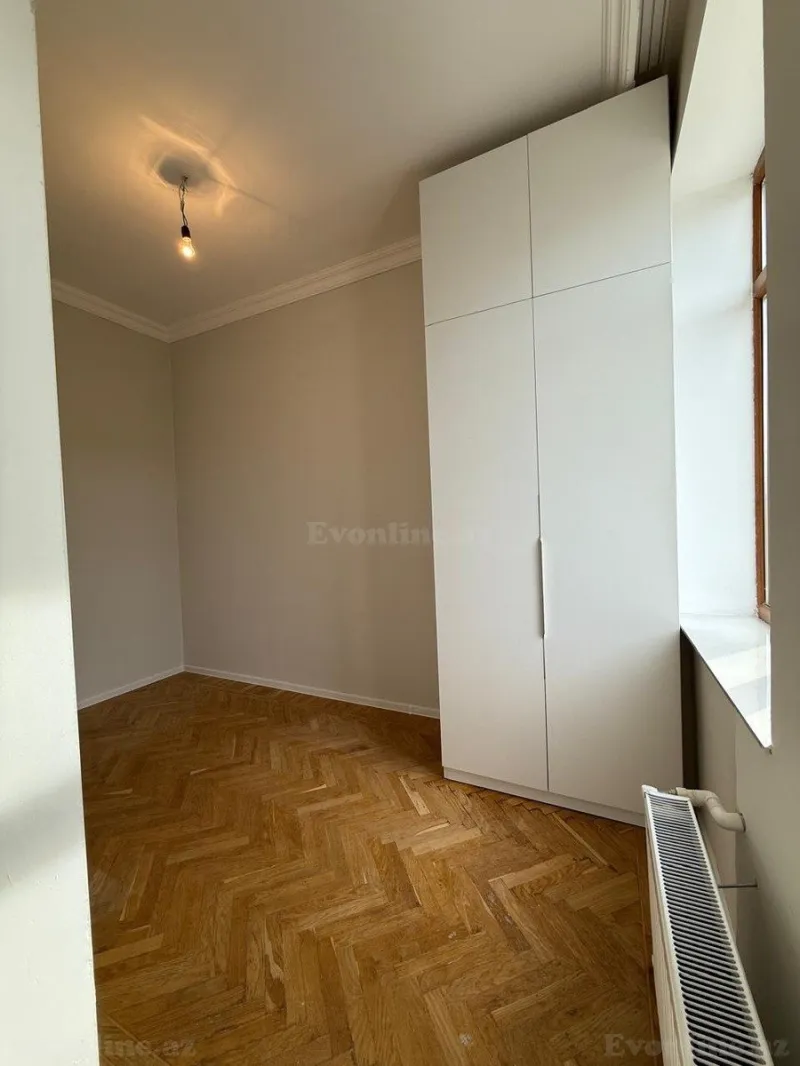 Satılır 2 otaqlı Mənzil Köhnə tikili 42 m² Nərimanov r. - şəkil 4