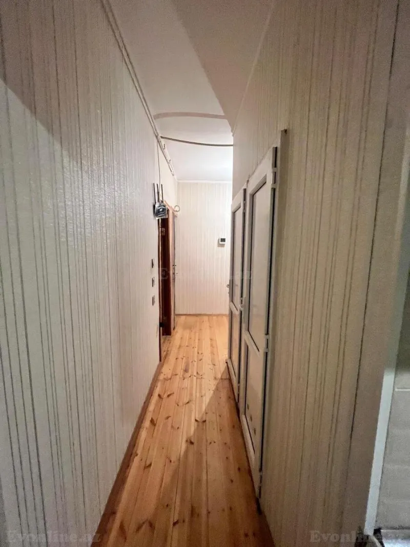 Satılır 2 otaqlı Mənzil Köhnə tikili 65 m² Xətai r. - şəkil 3