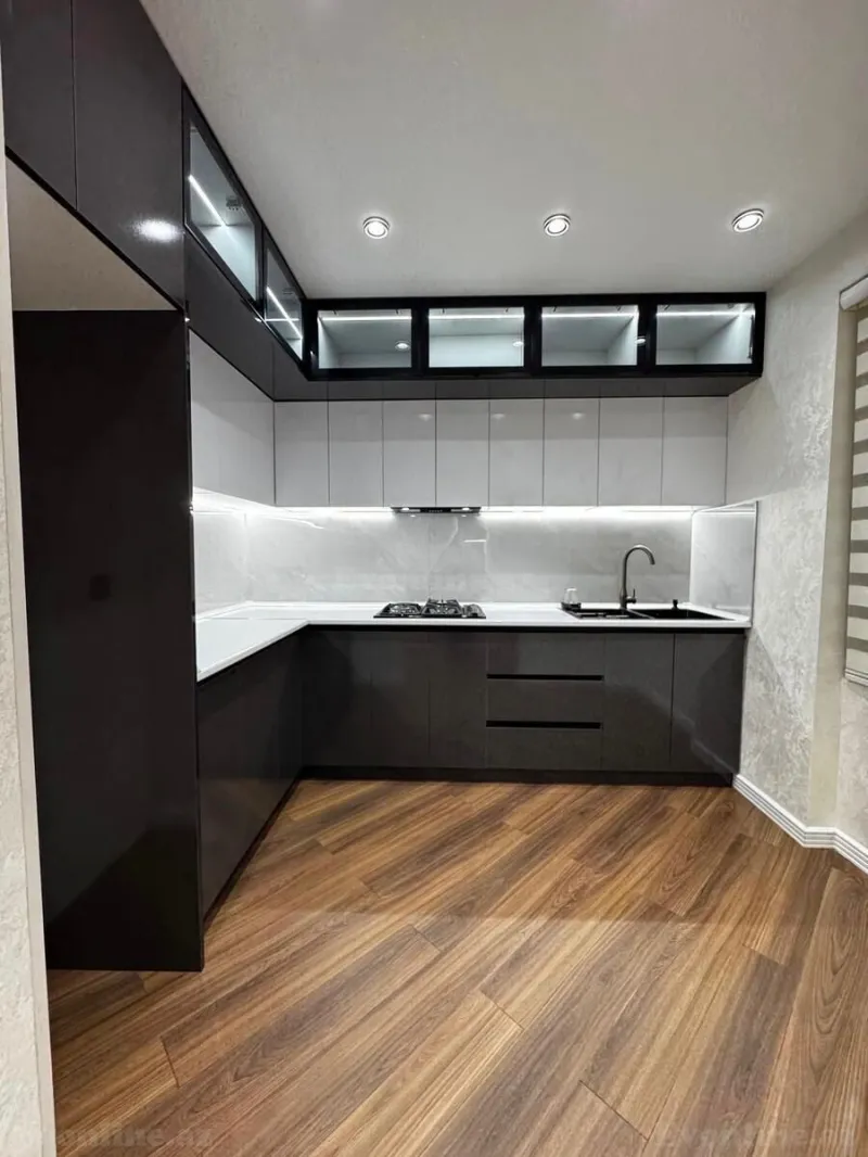 Satılır 2 otaqlı Mənzil Köhnə tikili 65 m² Nərimanov r. - şəkil 8