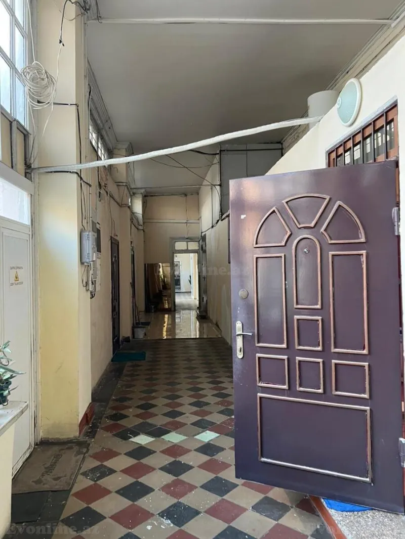 Satılır 3 otaqlı Mənzil Köhnə tikili 65 m² İçərişəhər m. - şəkil 21