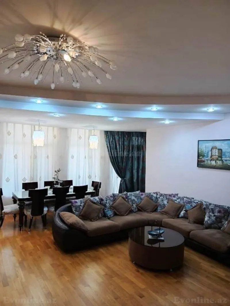Satılır 4 otaqlı Mənzil Yeni tikili 180 m² 8-ci kilometr