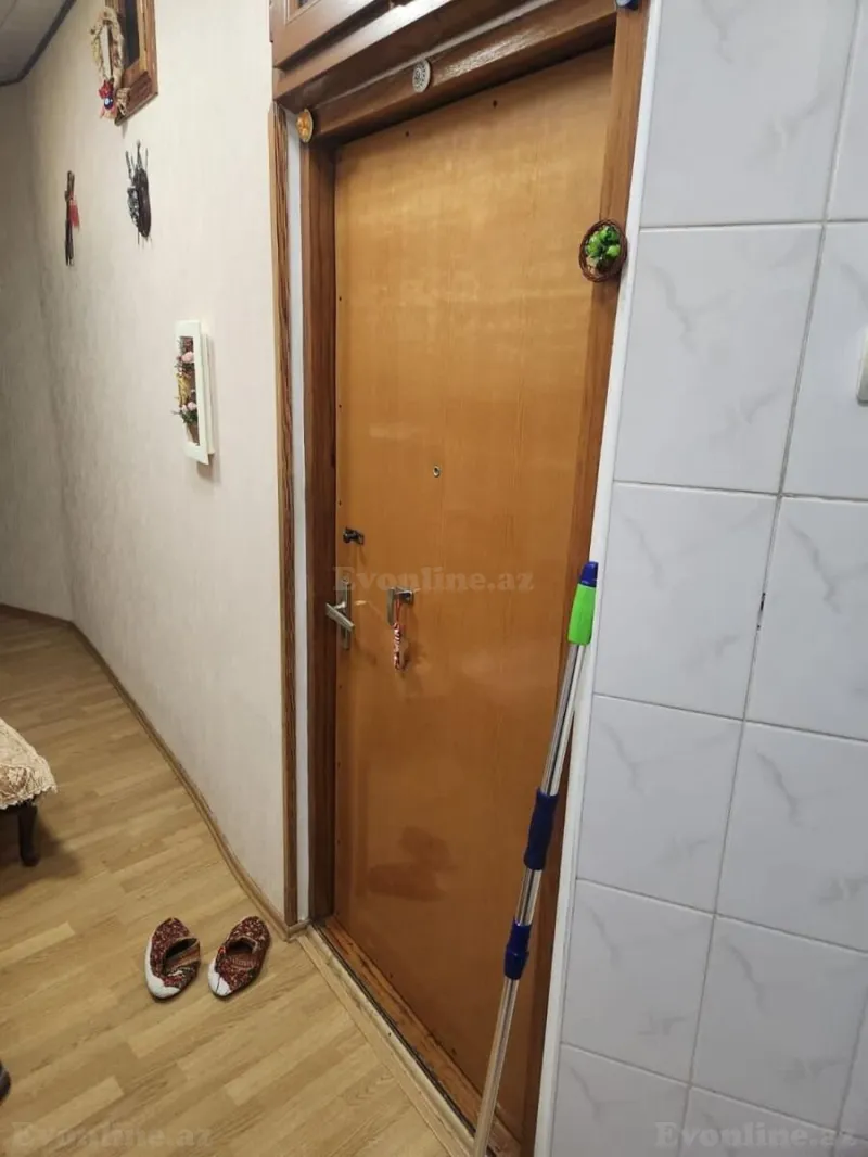 Satılır 3 otaqlı Mənzil Köhnə tikili 106 m² Səbail r. - şəkil 4