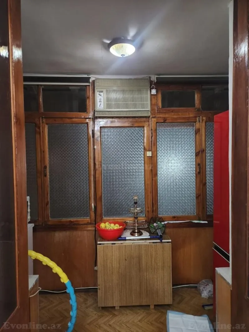 Satılır 3 otaqlı Mənzil Köhnə tikili 106 m² Səbail r. - şəkil 6