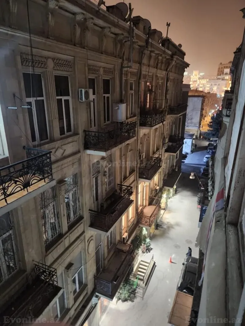 Satılır 3 otaqlı Mənzil Köhnə tikili 106 m² Səbail r. - şəkil 11